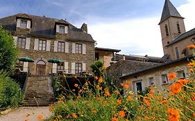 Logis Hostellerie Des Lauriers Alban